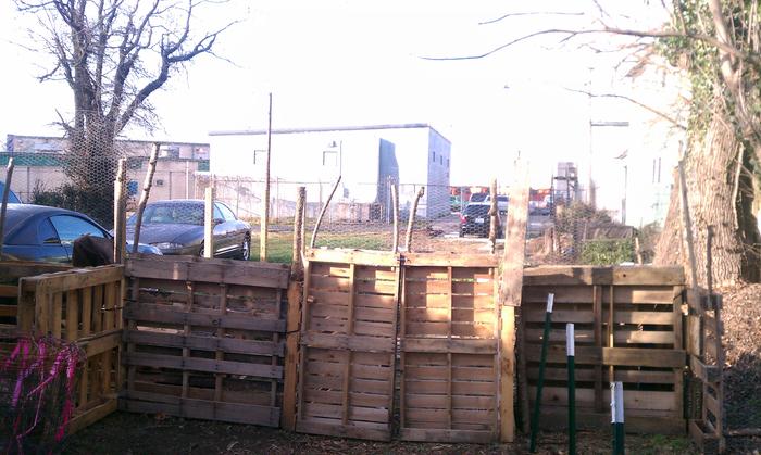[Thumbnail for Pallet Fence_05.jpg]